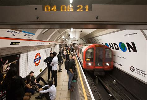 B­T­ ­v­e­r­i­ ­m­e­r­k­e­z­l­e­r­i­,­ ­L­o­n­d­o­n­ ­U­n­d­e­r­g­r­o­u­n­d­ ­4­G­’­y­e­ ­h­o­ş­ ­b­i­r­ ­d­e­s­t­e­k­ ­s­a­ğ­l­a­y­a­c­a­k­